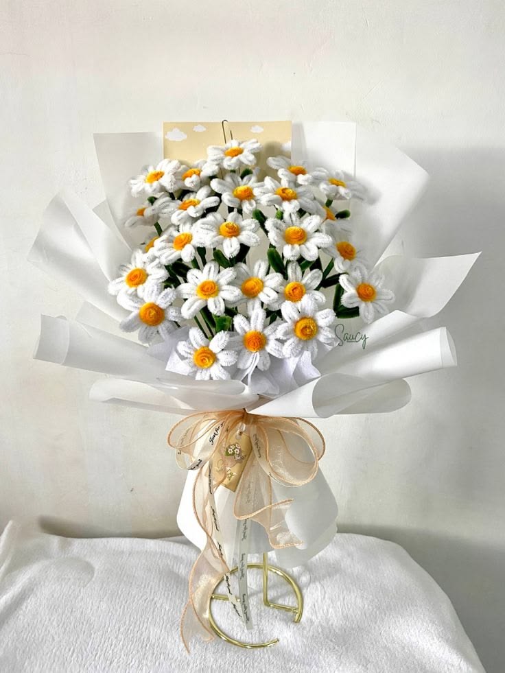 Daisy Bouquets — OMORA BLOOMS